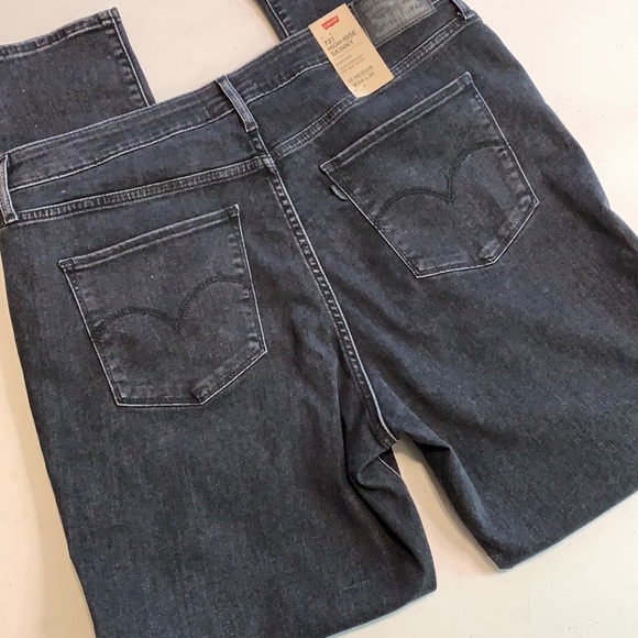Levi’s Sculpt 721 HighRise Skinny Hypersoft Jeans - Picture 8 of 10